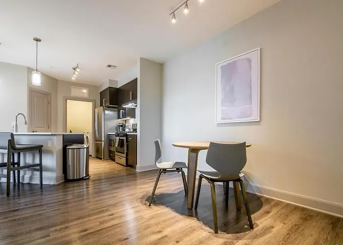 Landing - Modern With Amazing Amenities Chandler