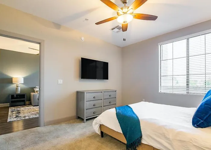 Apartment Landing - Modern With Amazing Amenities Chandler